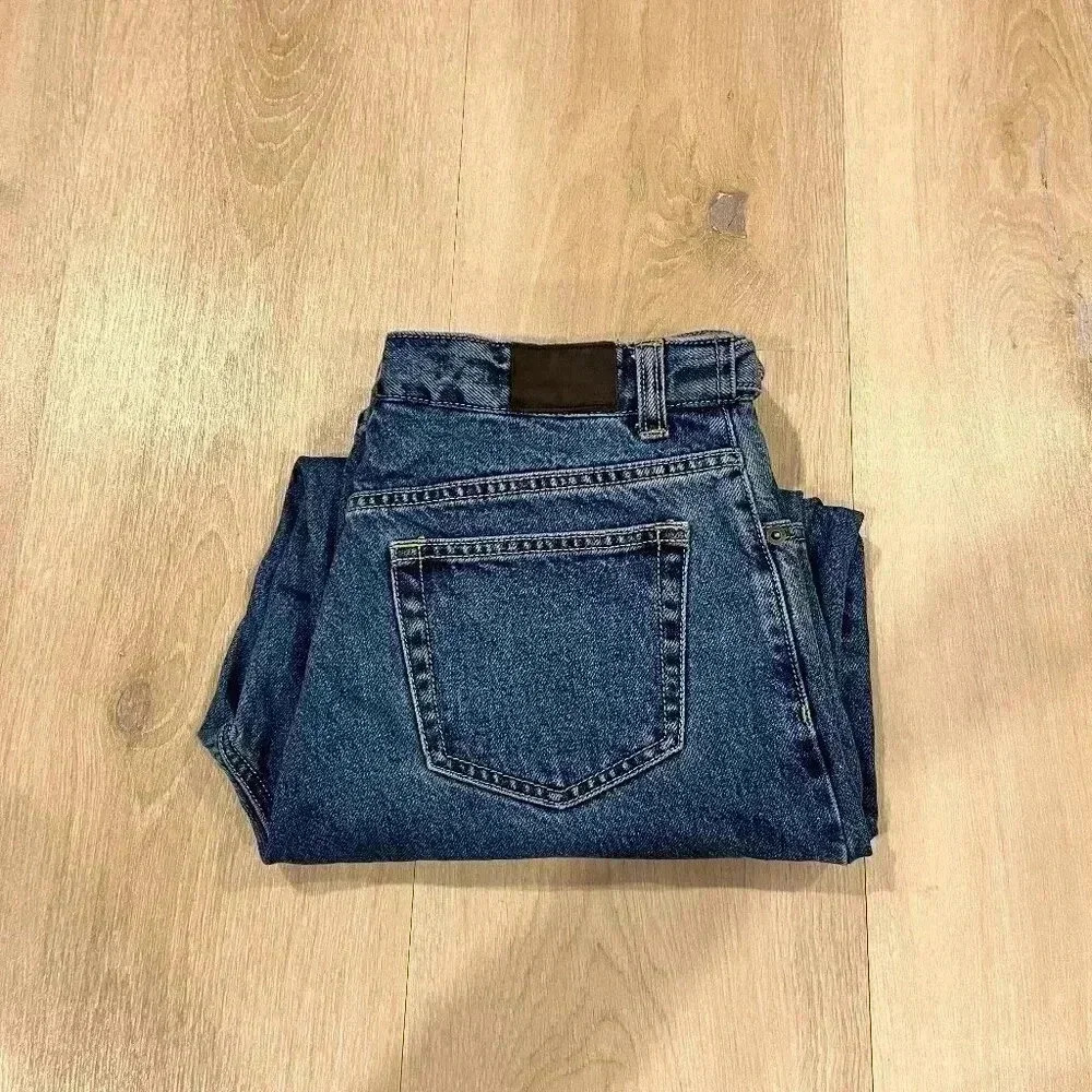 Vintage womens lands end medium wash jeans, size 12p